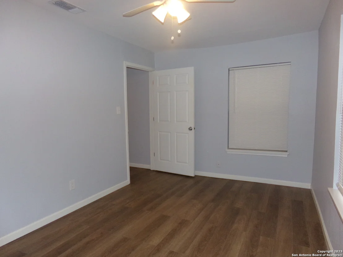 Photo of 735 ROCHAMBEAU