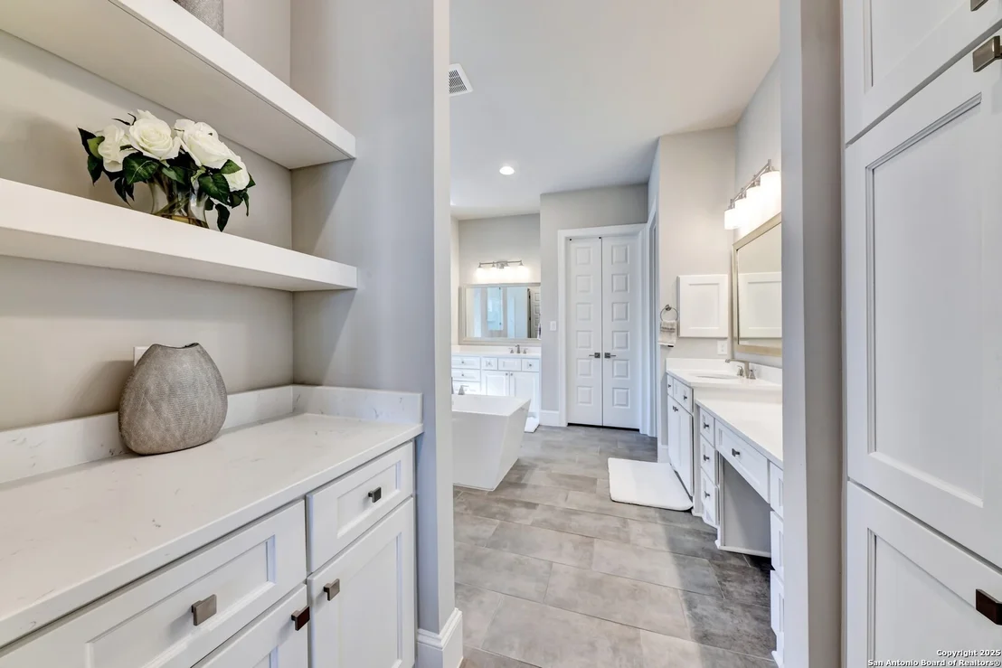 Photo of 4016 Abasolo