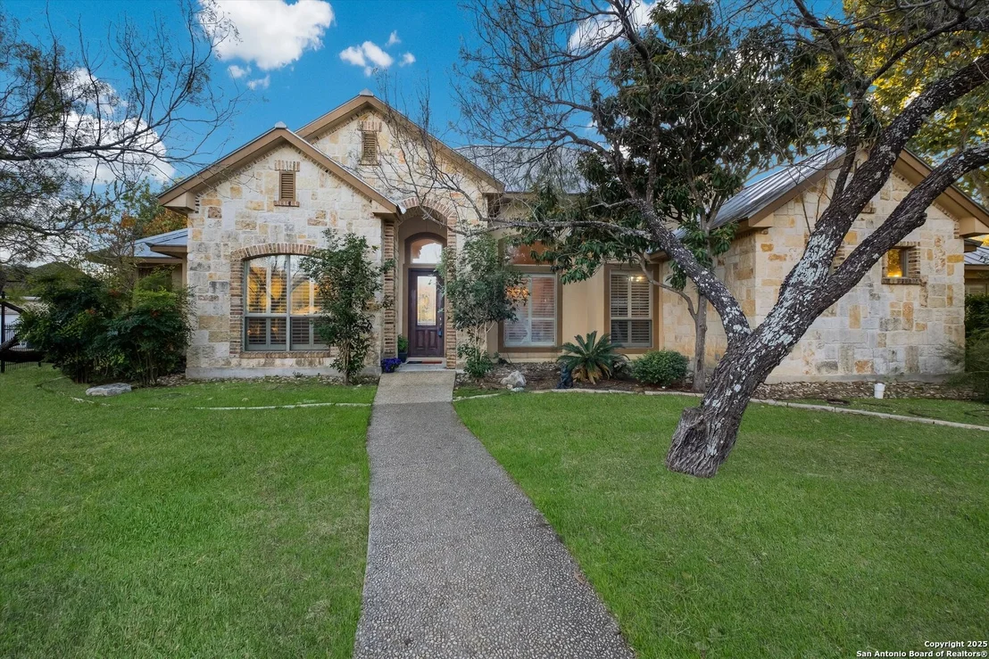 Photo of 702 Bluff Breeze