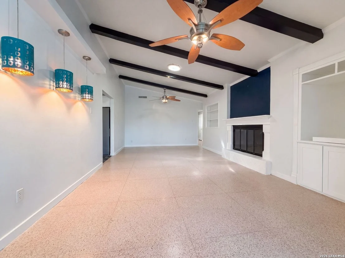 Photo of 106 BRIARCLIFF DR