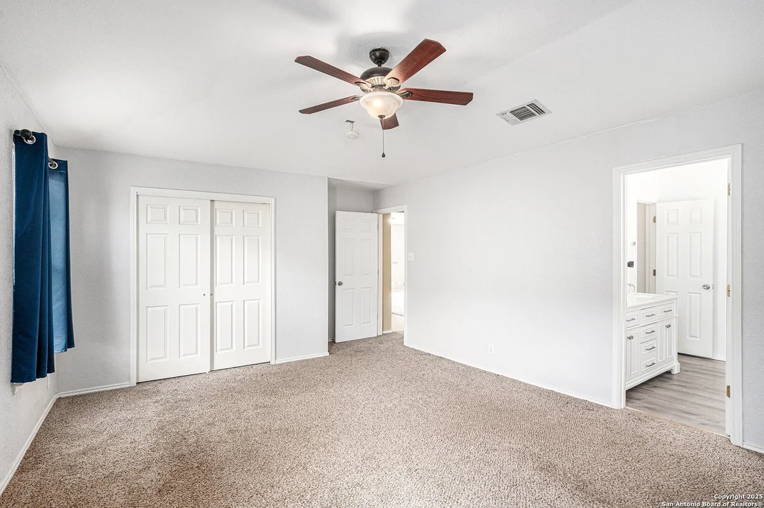 Photo of 10131 Cedarcliff