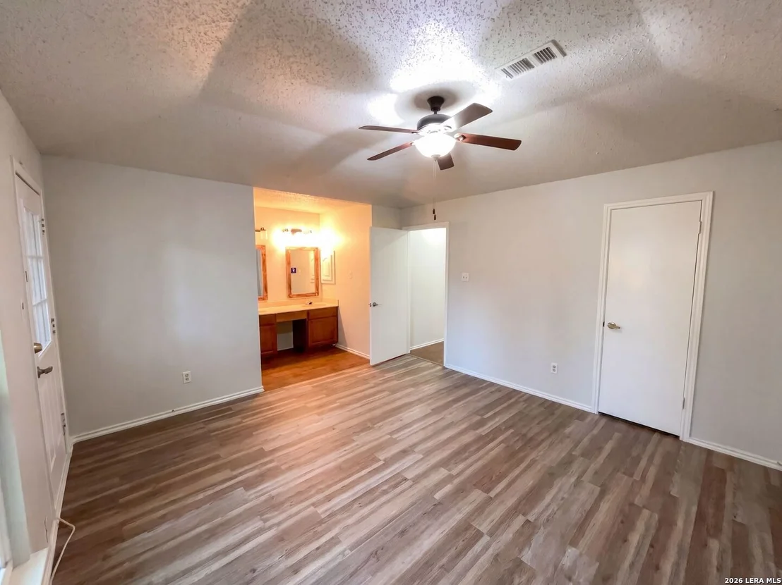 Photo of 9511 ELM GLN