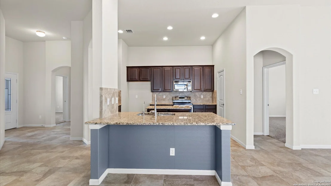 Photo of 520 MEADOW WIND