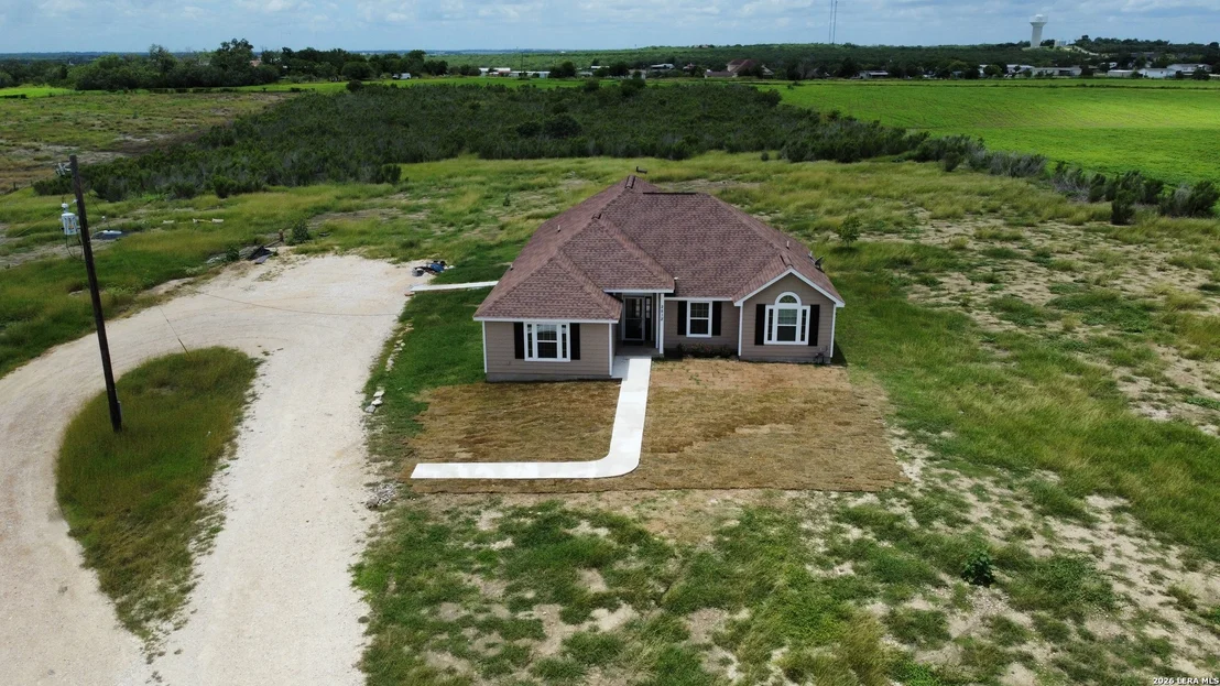 Photo of 2512 SCHWAB RD