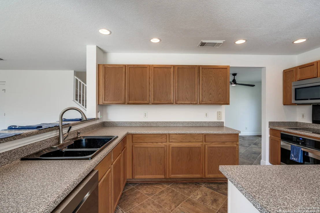 Photo of 6230 Higbee