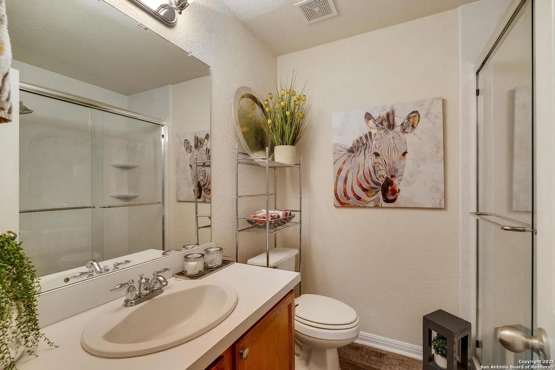 Photo of 6546 Charles Field