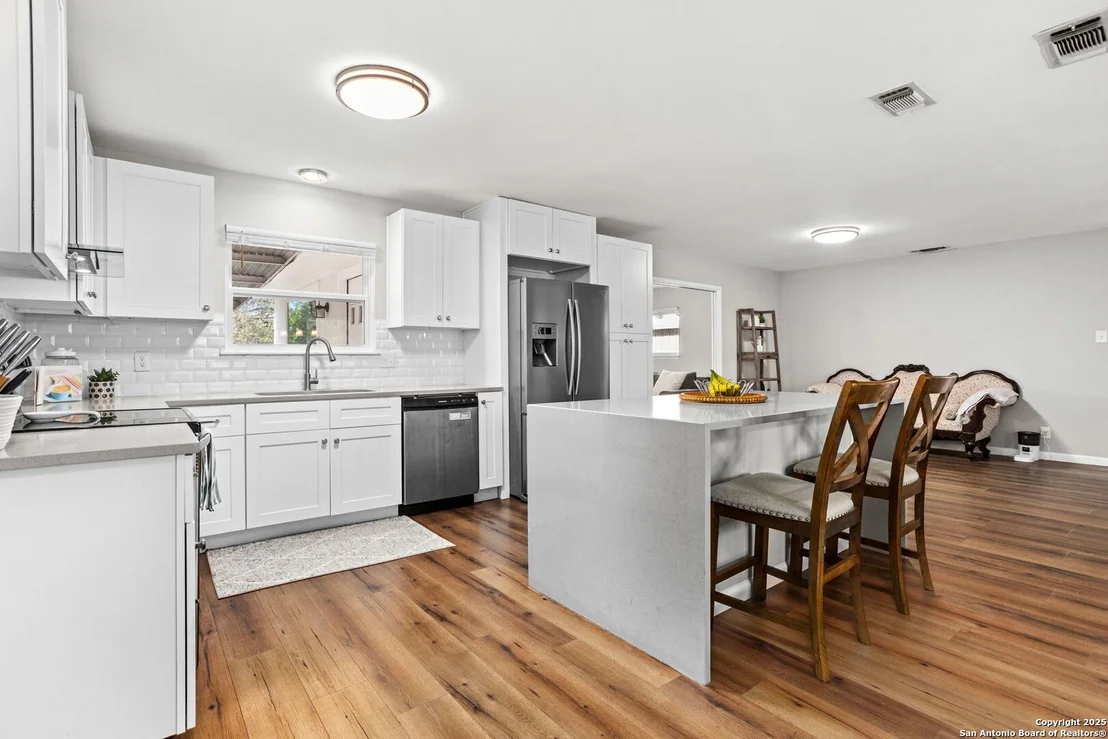 Photo of 4803 Lambeth Dr