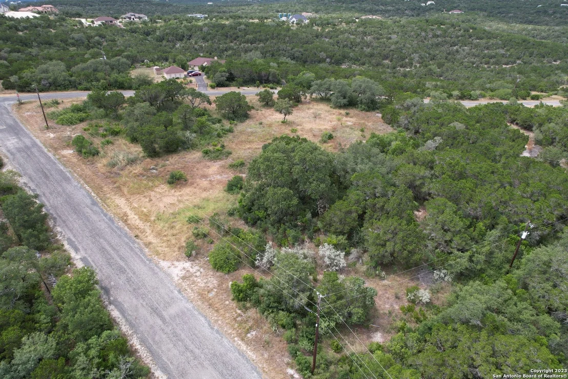Photo of 1124 COUNTY ROAD 273