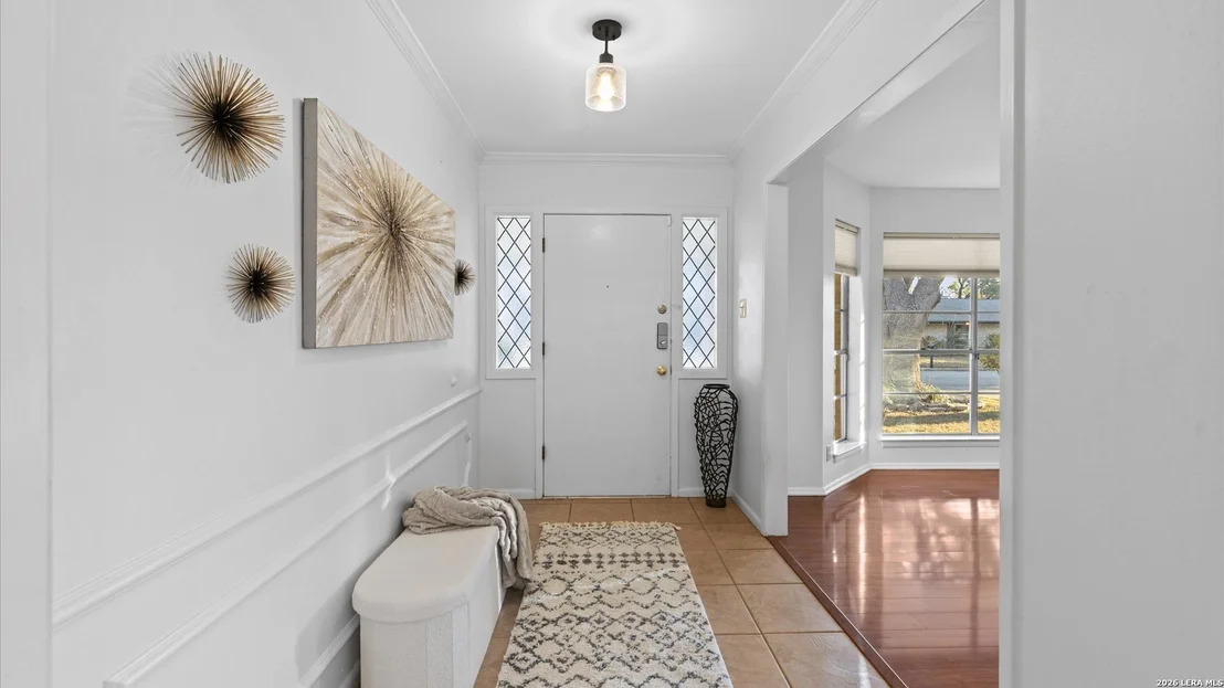 Photo of 425 Crestwind