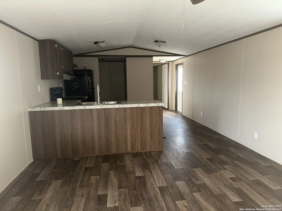 Photo of 101 Villa Ridge #6
