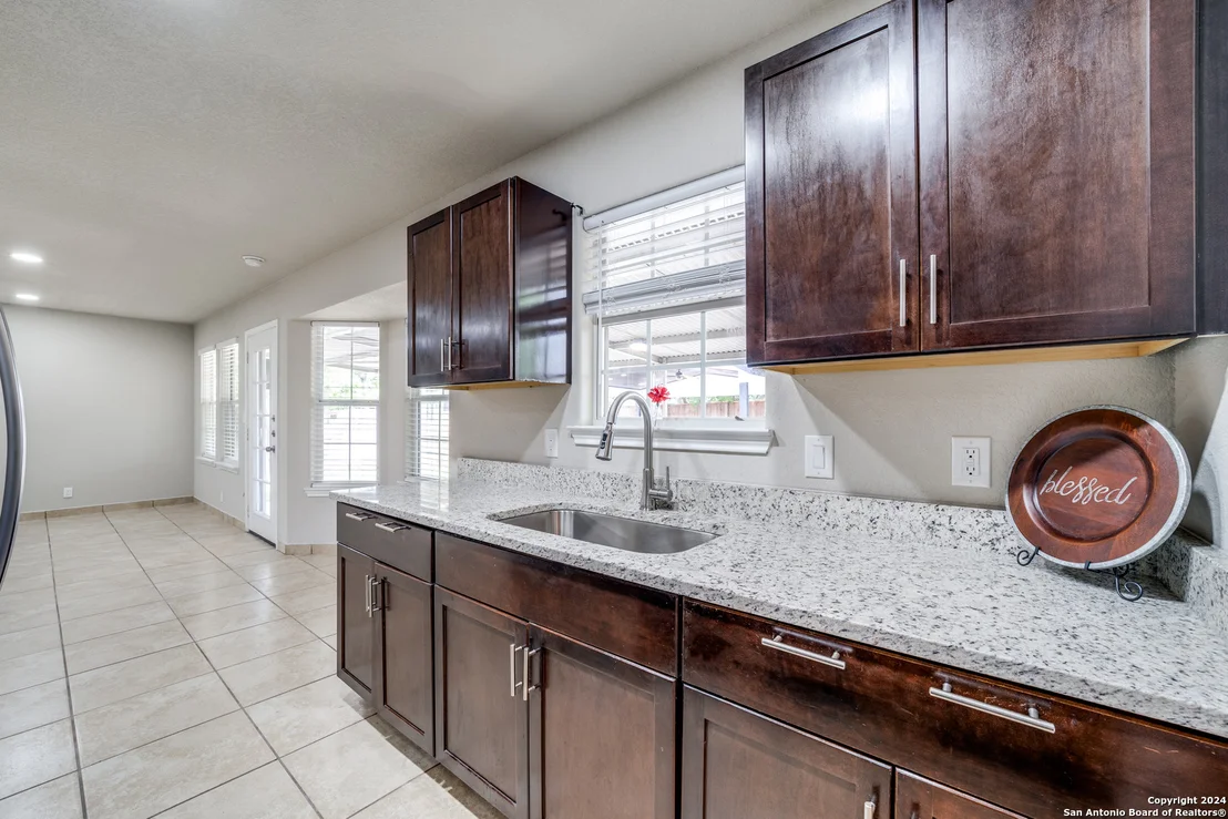 Photo of 9622 five forks