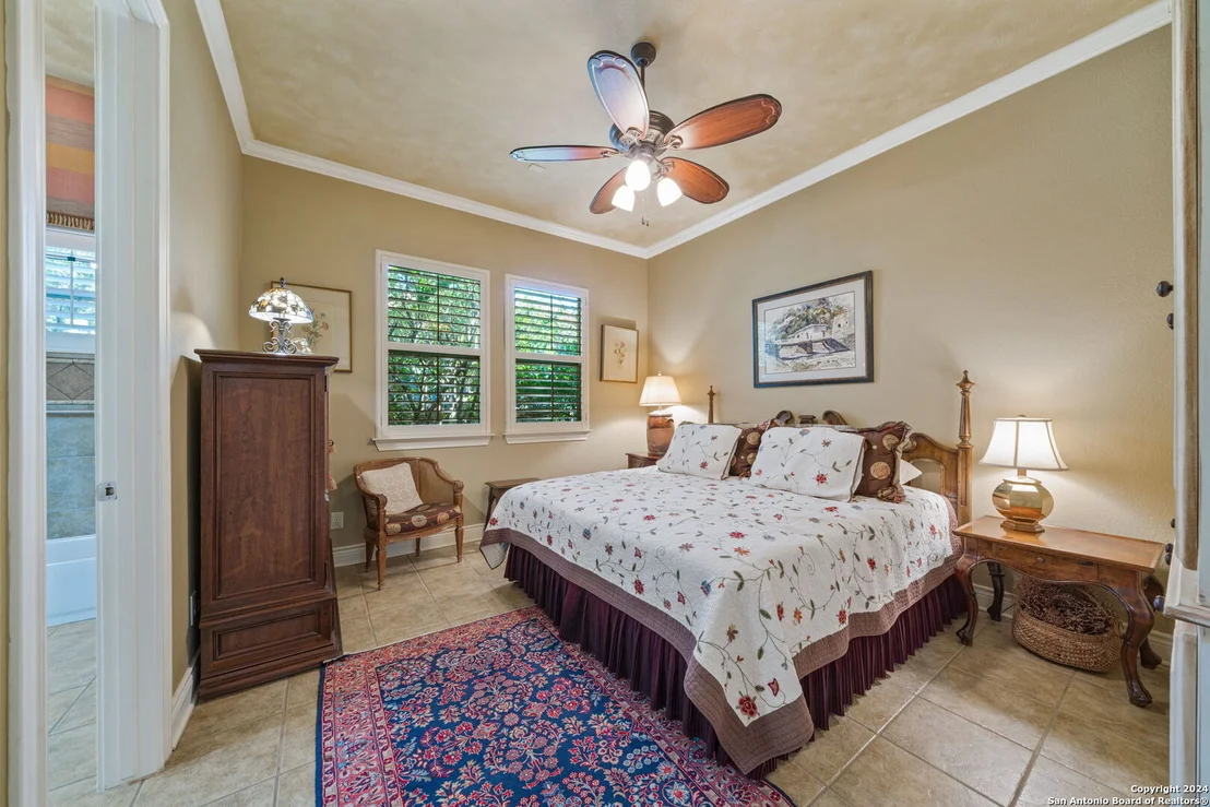 Photo of 24910 ESTANCIA CIR