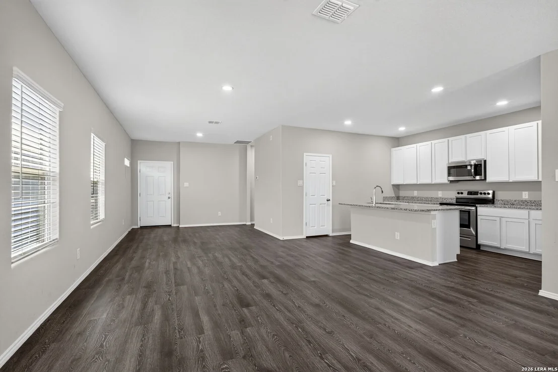 Photo of 3239 Farm Oak