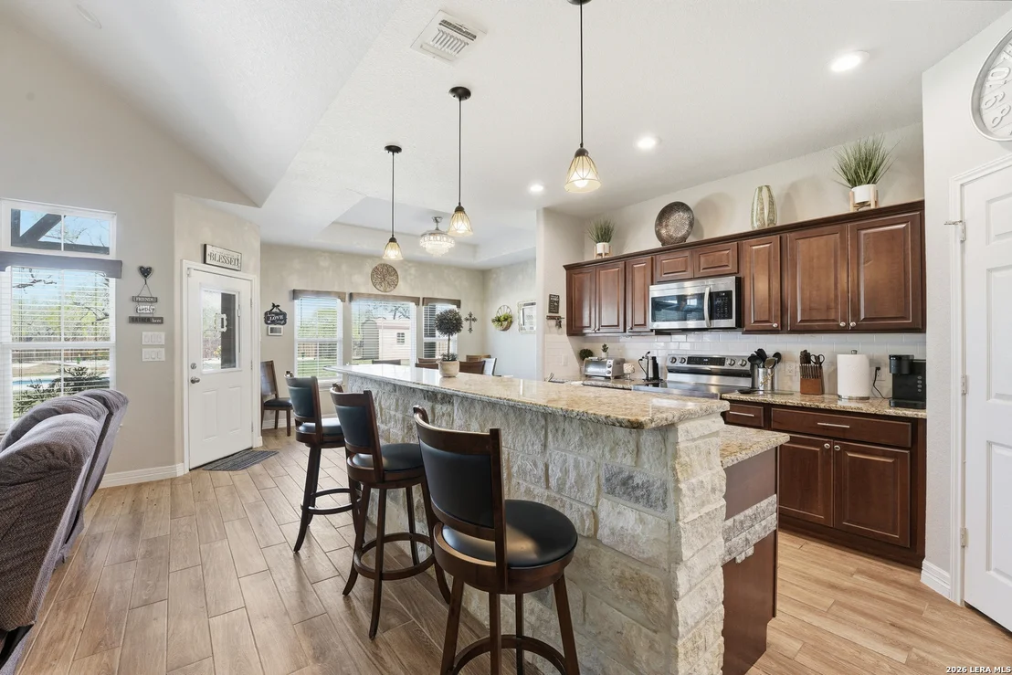 Photo of 149 W Short Meadow Dr