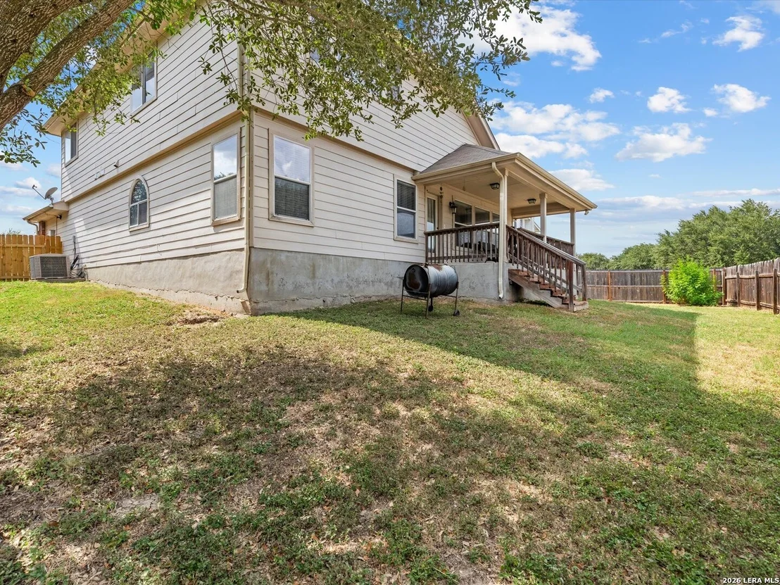 Photo of 2449 Harris