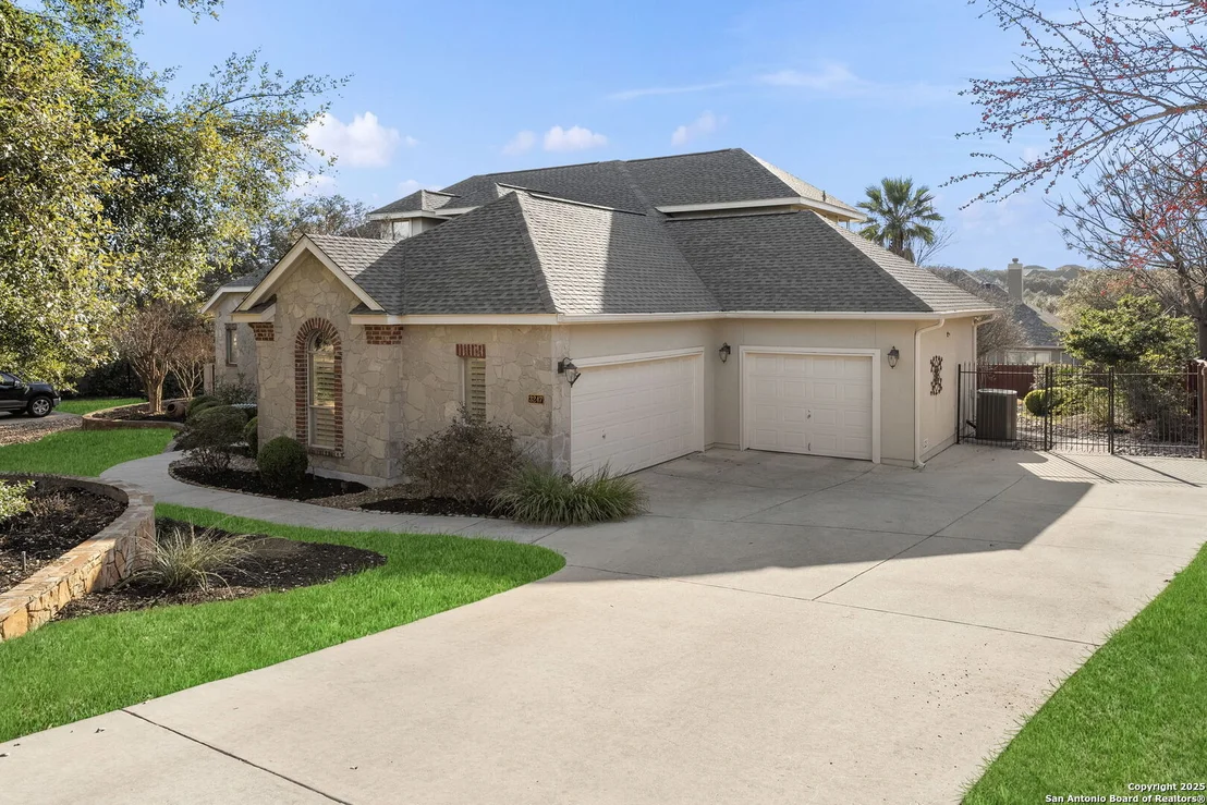 Photo of 3247 Roan Way
