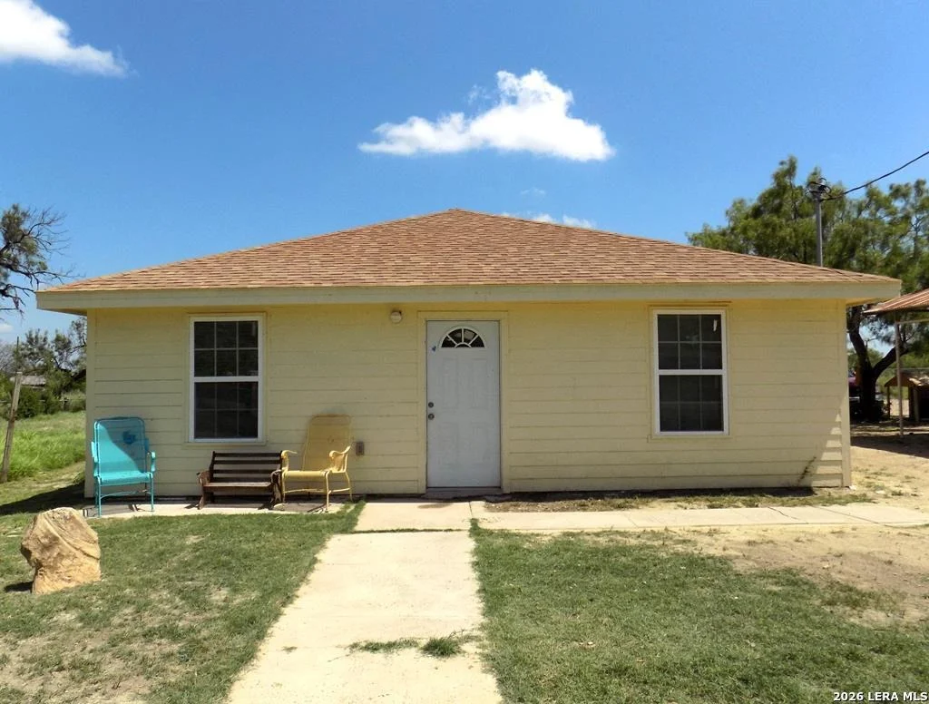 Photo of 220 CALLE ESCUELA