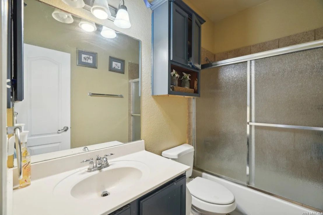Photo of 7027 LAURA HTS