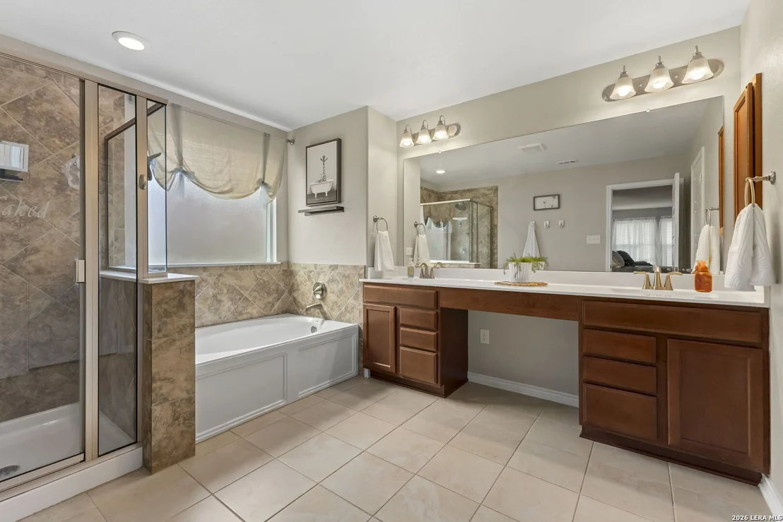 Photo of 11335 Red Oak Turn