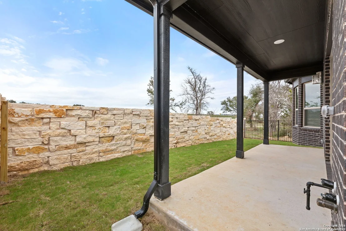 Photo of 404 Basket Grass Rd