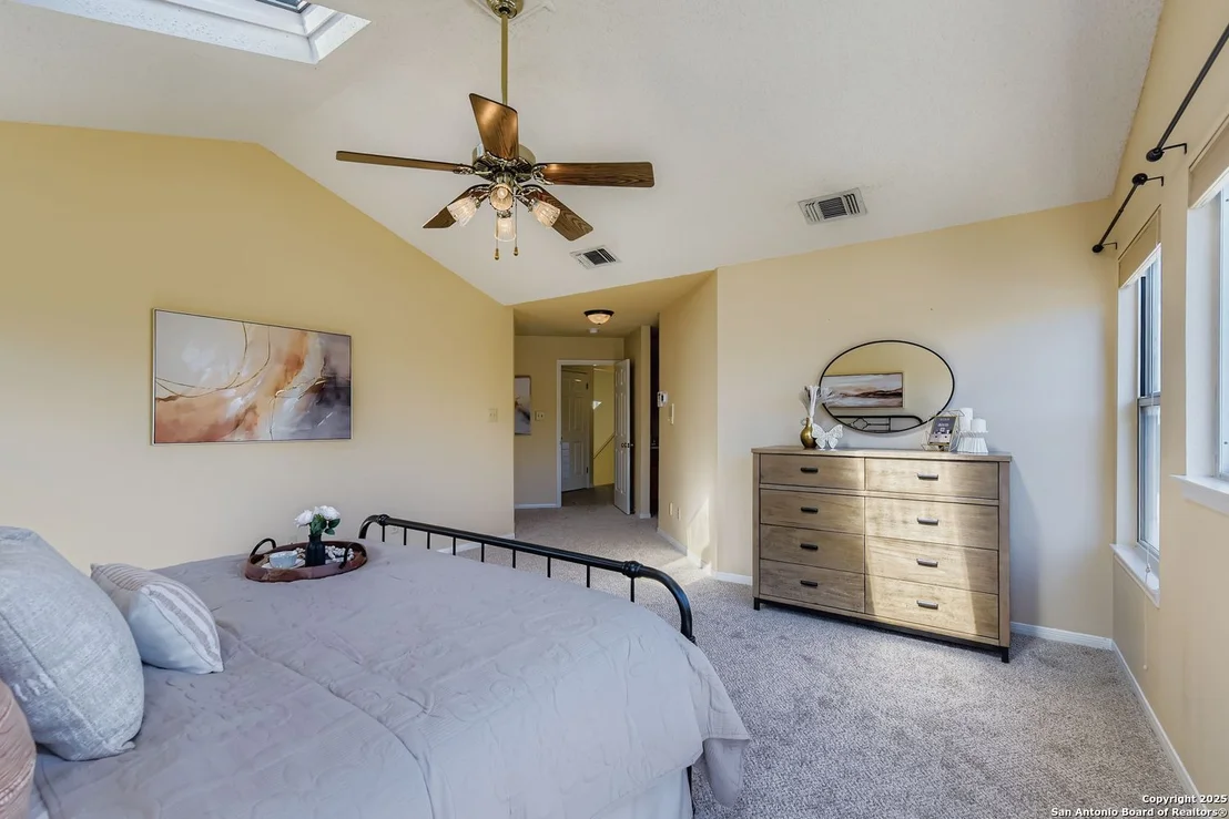 Photo of 6606 Laurel Hill
