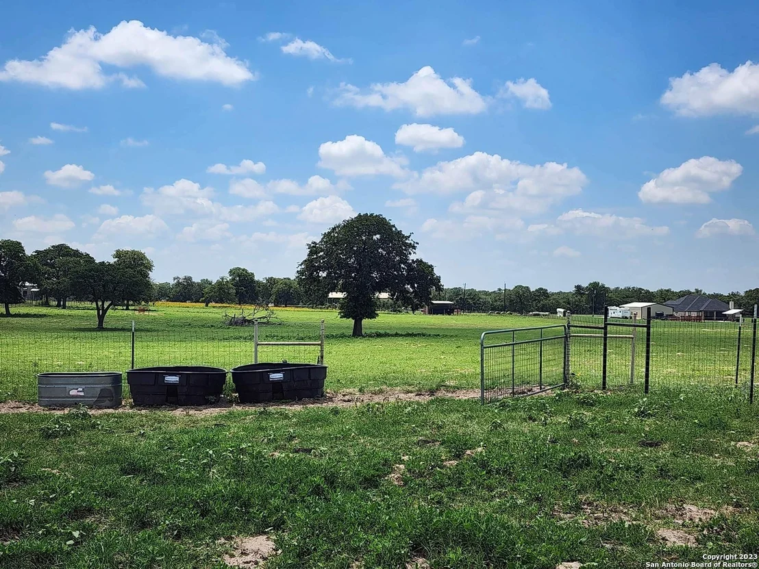 Photo of 1208 COUNTY ROAD 317
