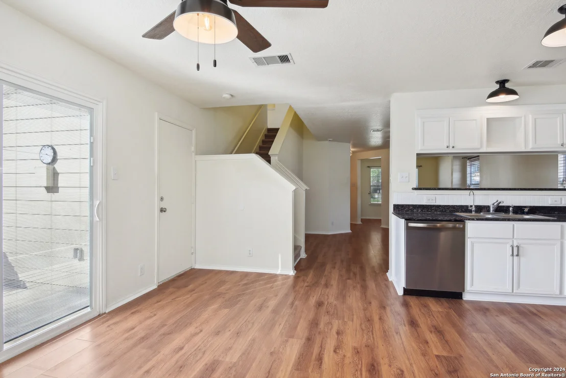 Photo of 684 CHEROKEE BLVD