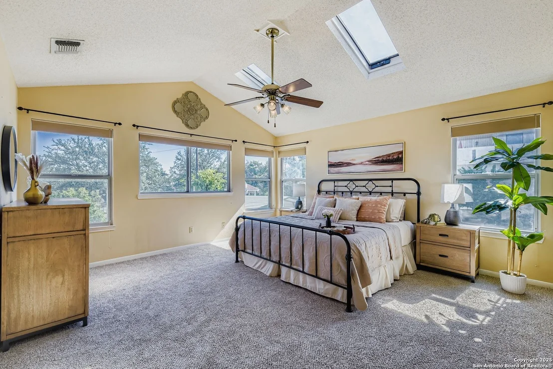 Photo of 6606 Laurel Hill