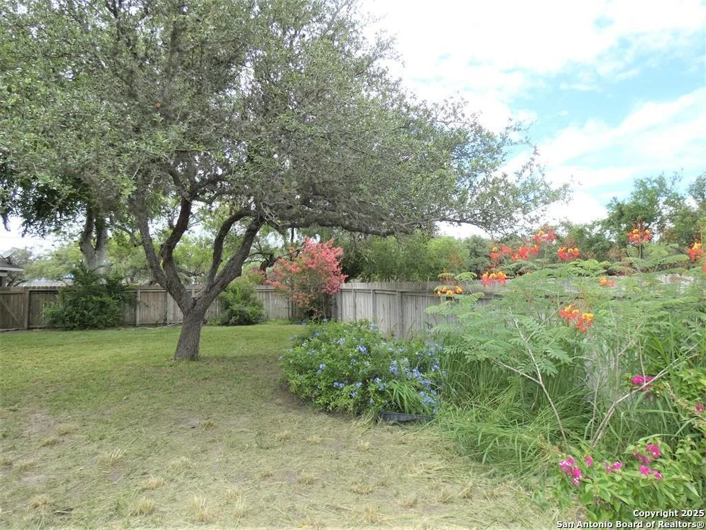 Photo of 158 Bronco Lane