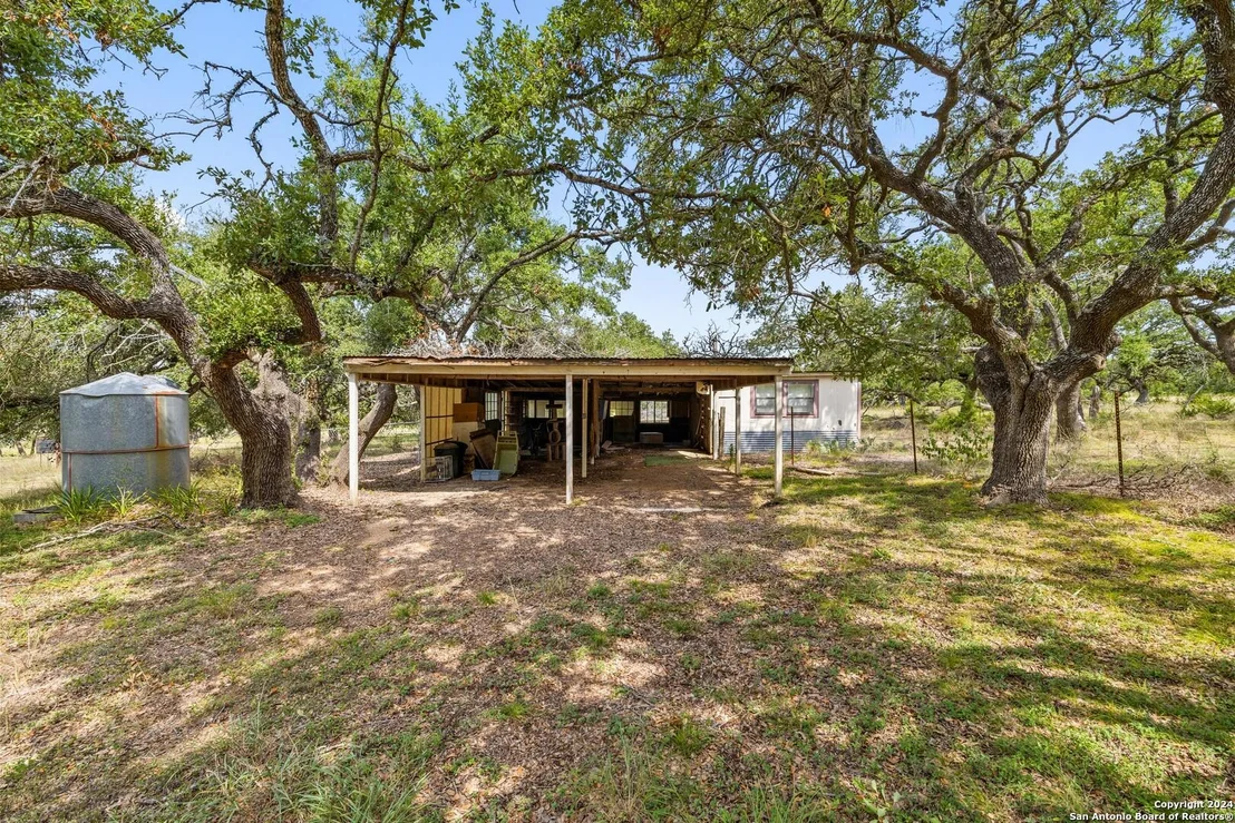 Photo of 6610 highway 290