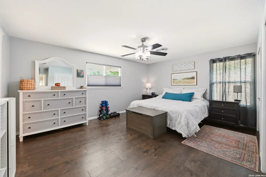 Photo of 429 DRIFTWIND DR