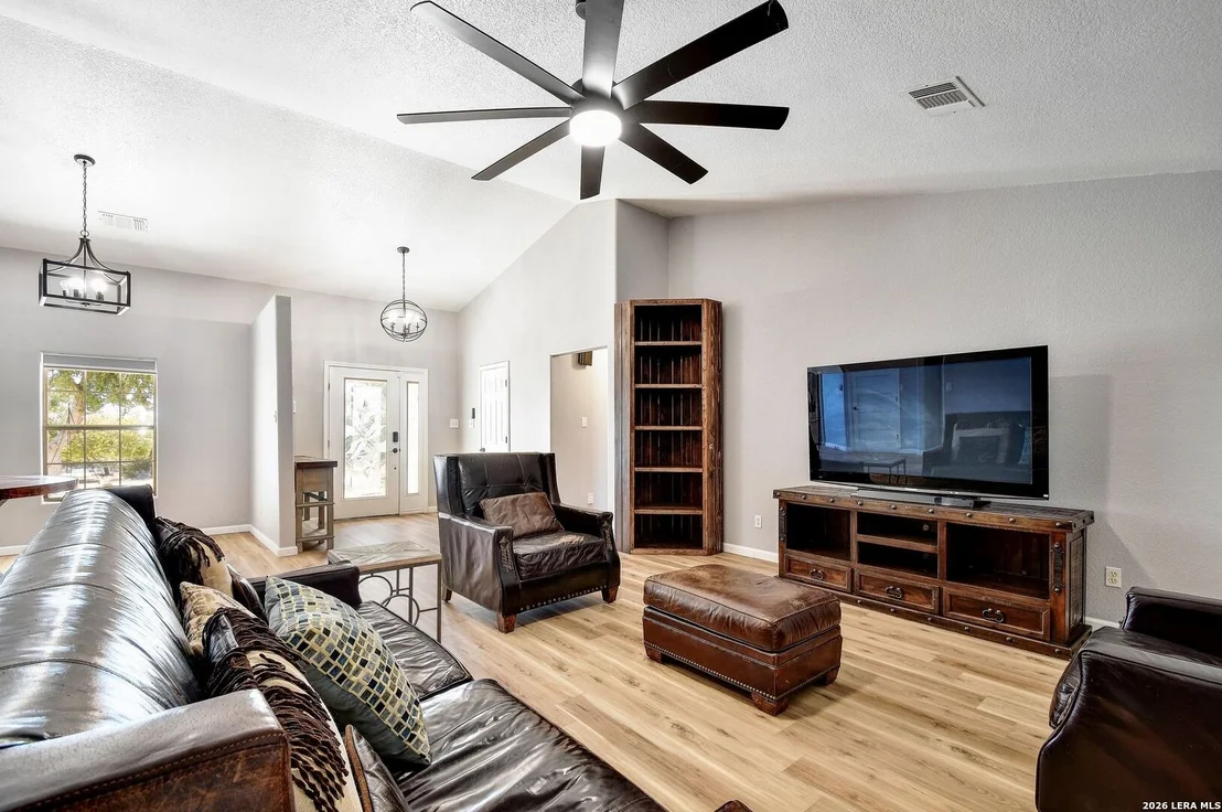 Photo of 1265 BOB WHITE DR