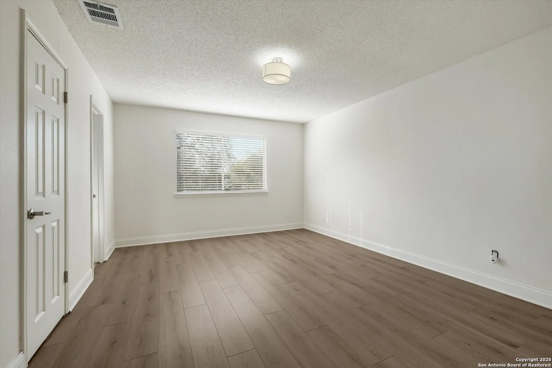 Photo of 7279 Pine Branch