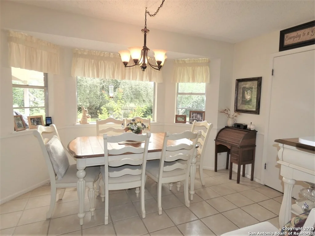 Photo of 12 Encino Loma