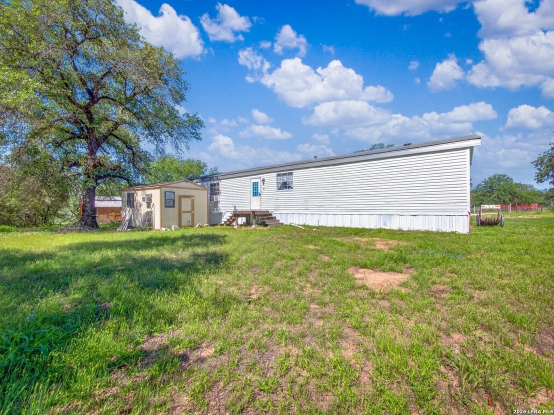 Photo of 953 Forest Oaks Dr