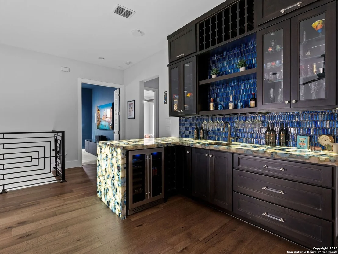 Photo of 207 River Bend