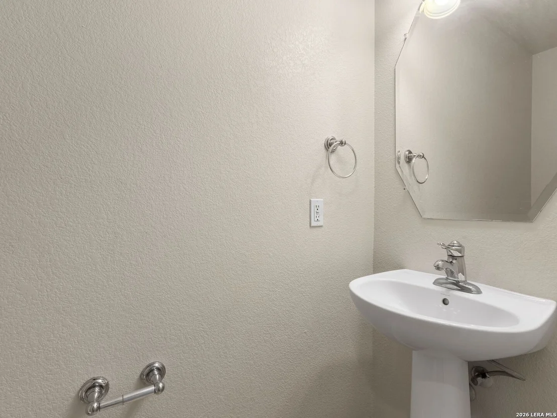 Photo of 348 KING ELDER LN