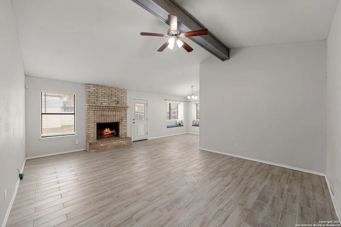 Photo of 5607 Needville