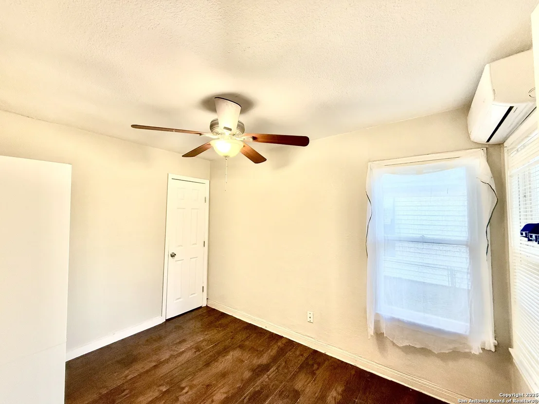 Photo of 1419 W Malone Ave.
