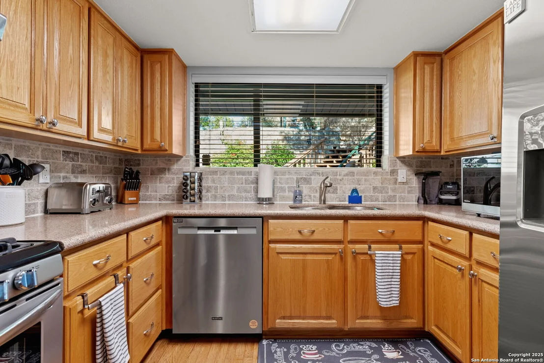 Photo of 1043 LEDGE PATH