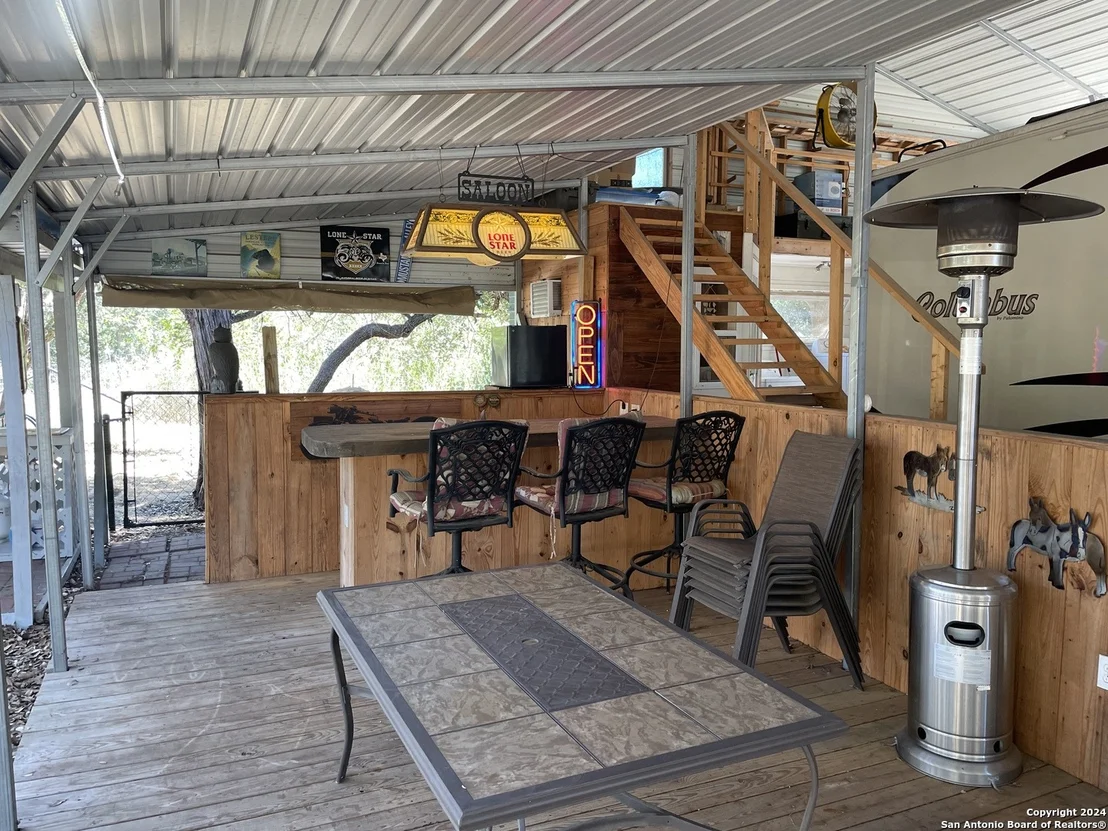 Photo of 372 COUNTY ROAD 2471