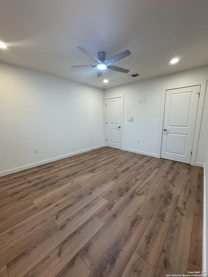 Photo of 214 Williamsburg