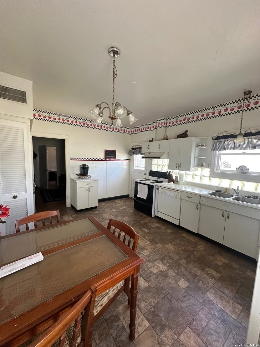 Photo of 844 Laurel