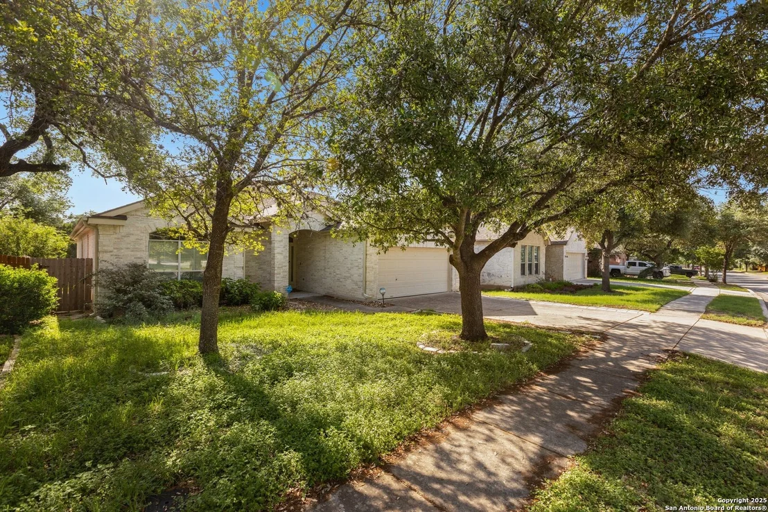 Photo of 14204 Auberry