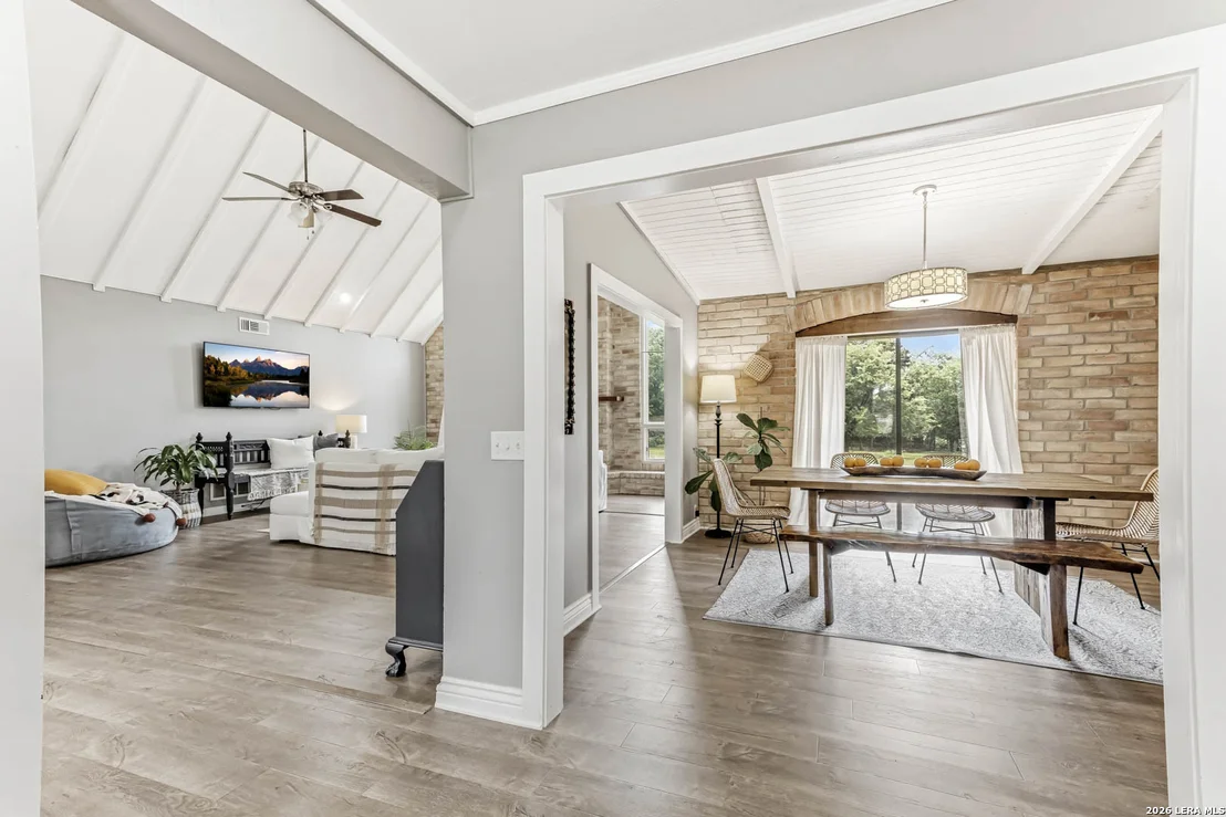 Photo of 8433 Oak Thicket