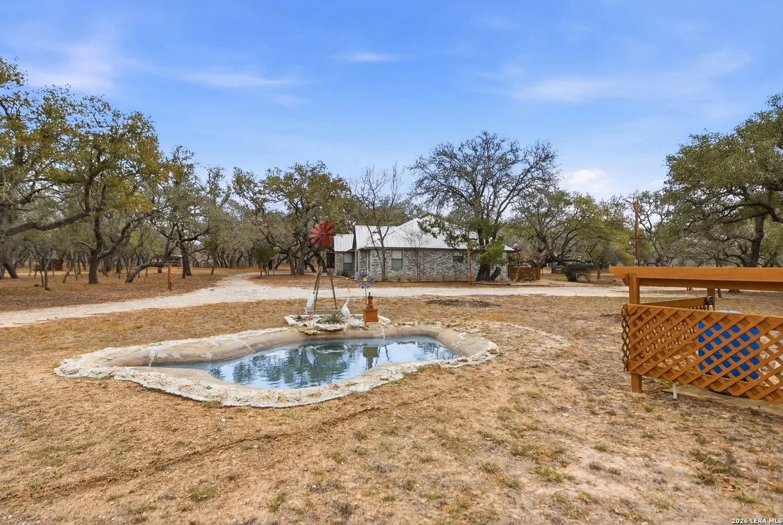 Photo of 561 County Road 785