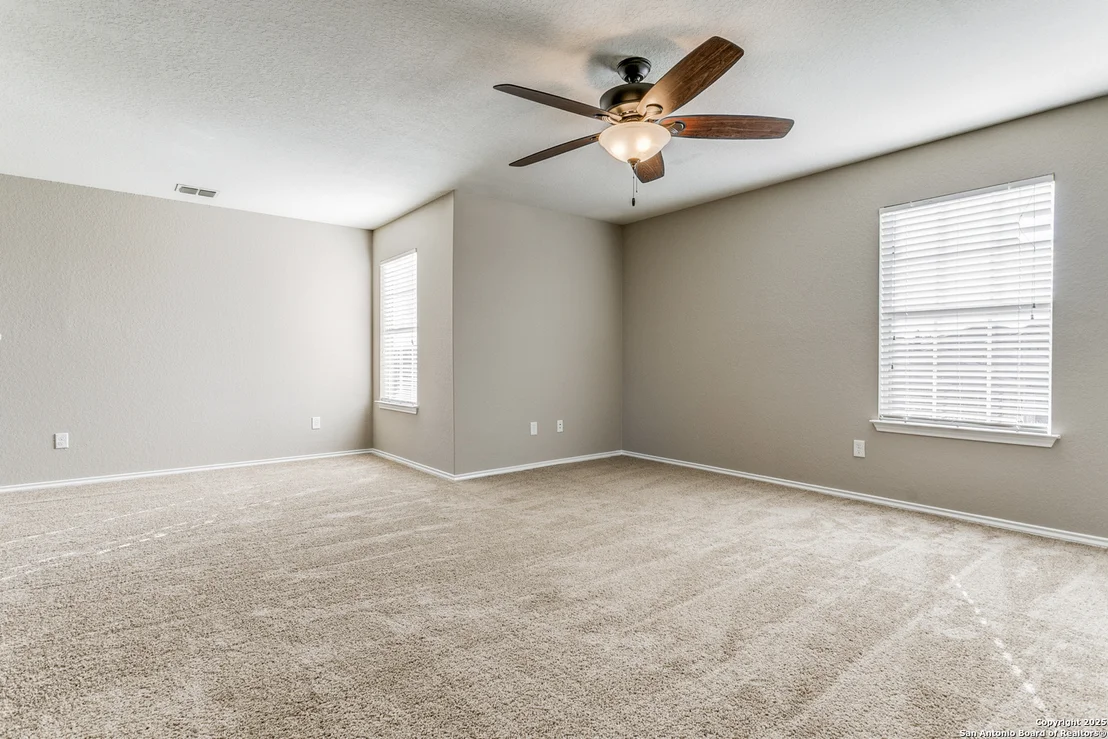 Photo of 24242 INVITATION OAK