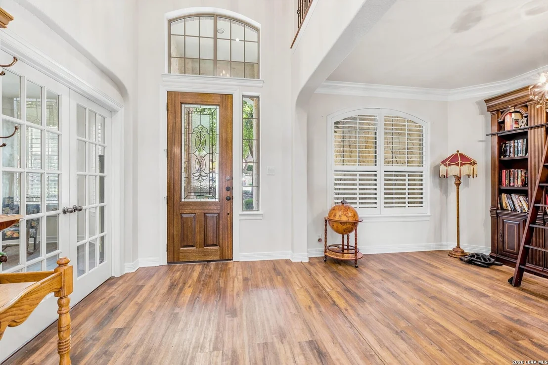 Photo of 3719 Sunset Cliff