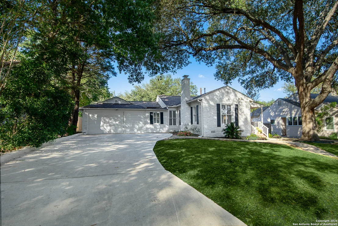Photo of 235 RETAMA PL