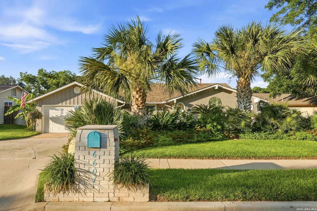 Photo of 6607 CLOVERBEND ST